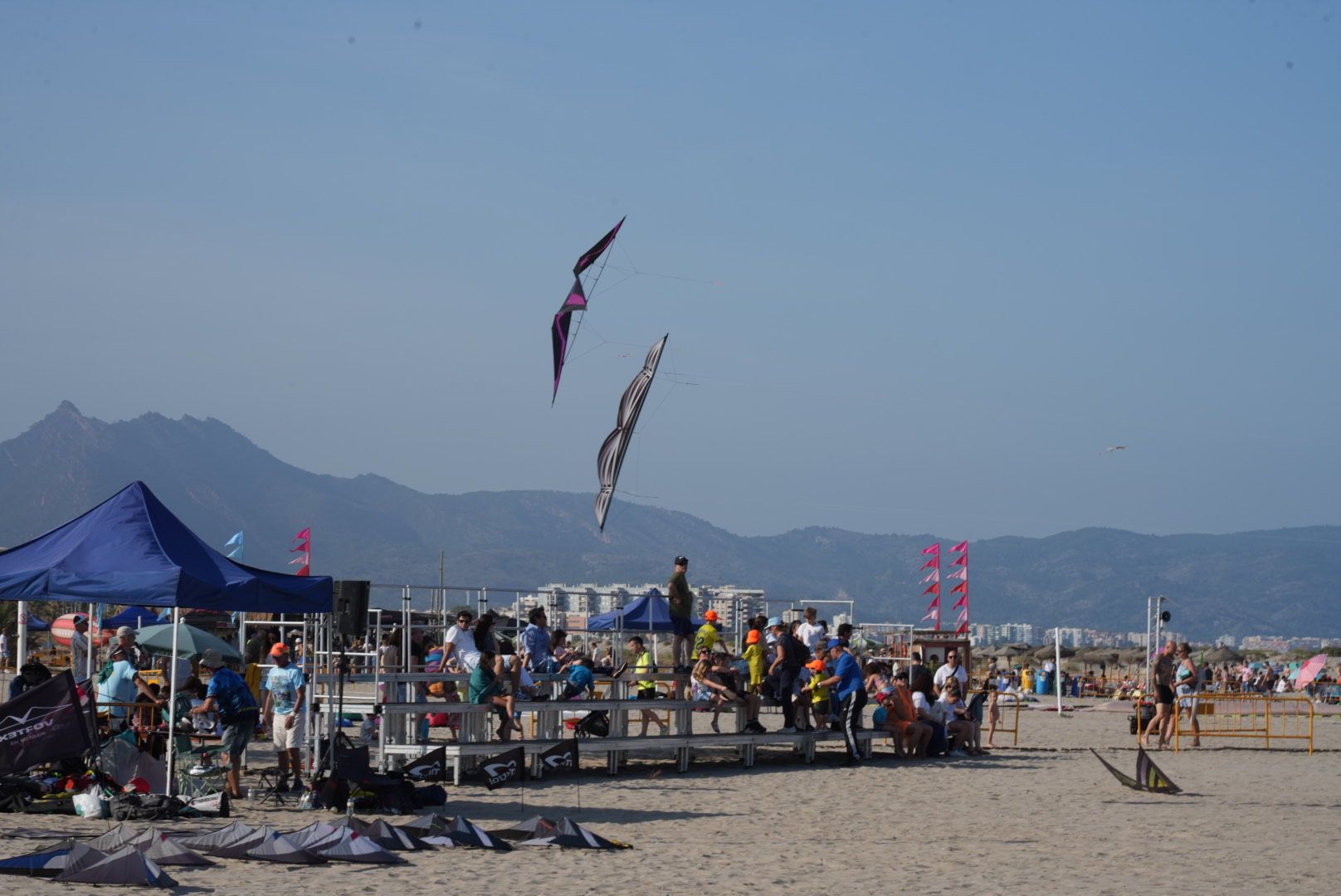 Las imágenes de la primera jornada del espectacular Festival del Viento de Castelló