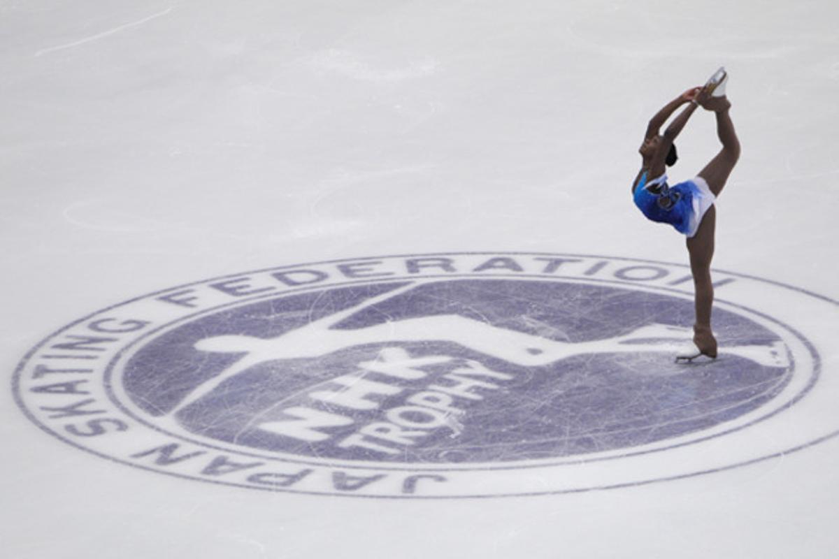 Mae Berenice Meite, de França, durant la seva actuació en el campionat de patinatge artístic NHK Trophy a Sapporo, Japó.