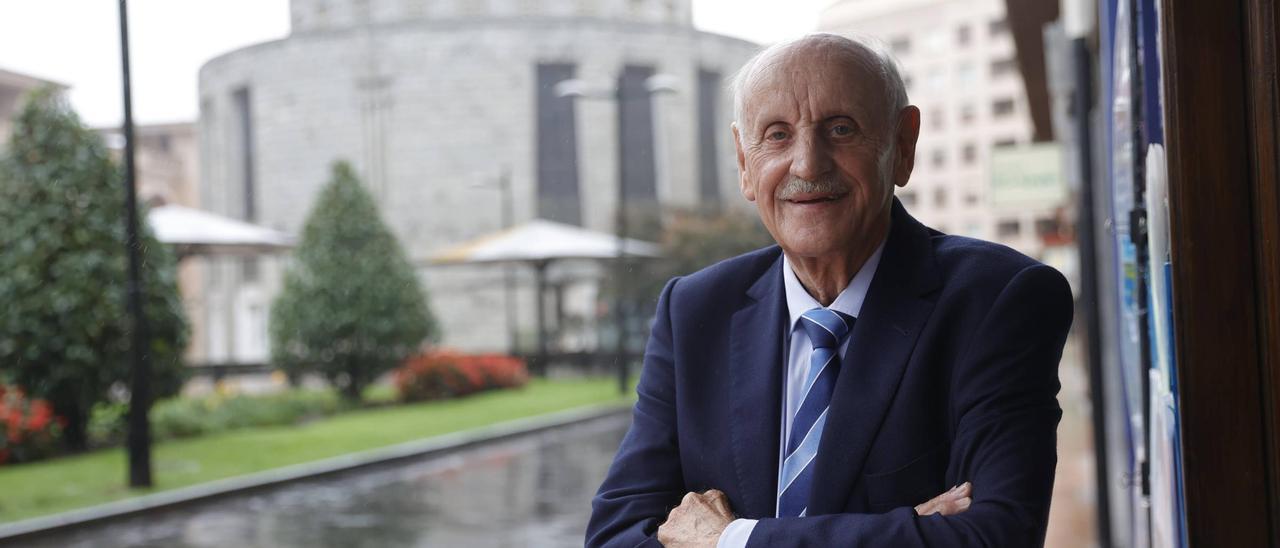 Isidro Fernández Rozada en la Plaza del Fresno.