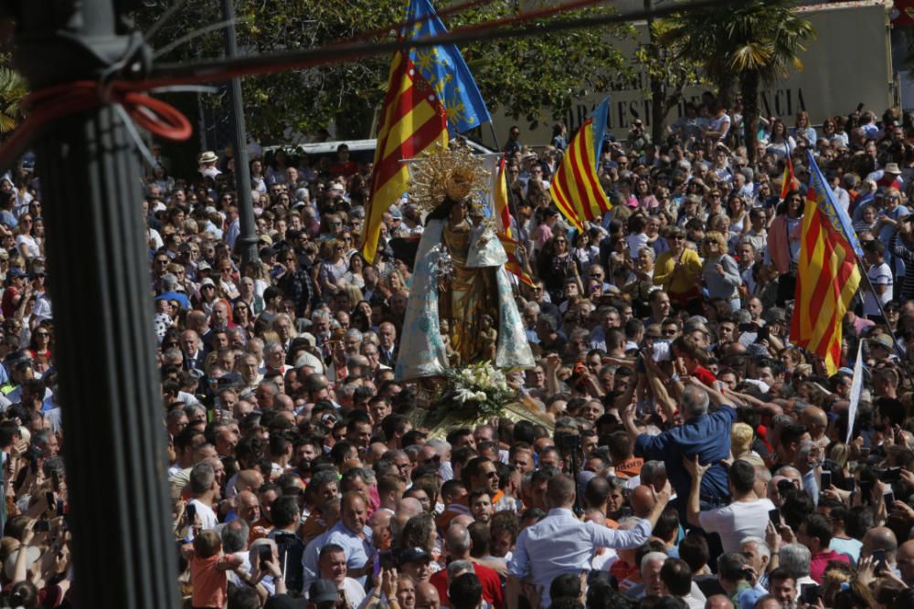 Día de la Virgen de los Desamparados: Traslado de la Mare de Déu