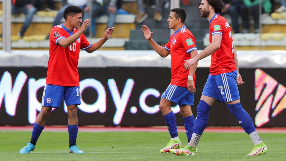 Resumen, goles y highlights del Bolivia 2 - 3 Chile de las Eliminatorias de Catar 2022