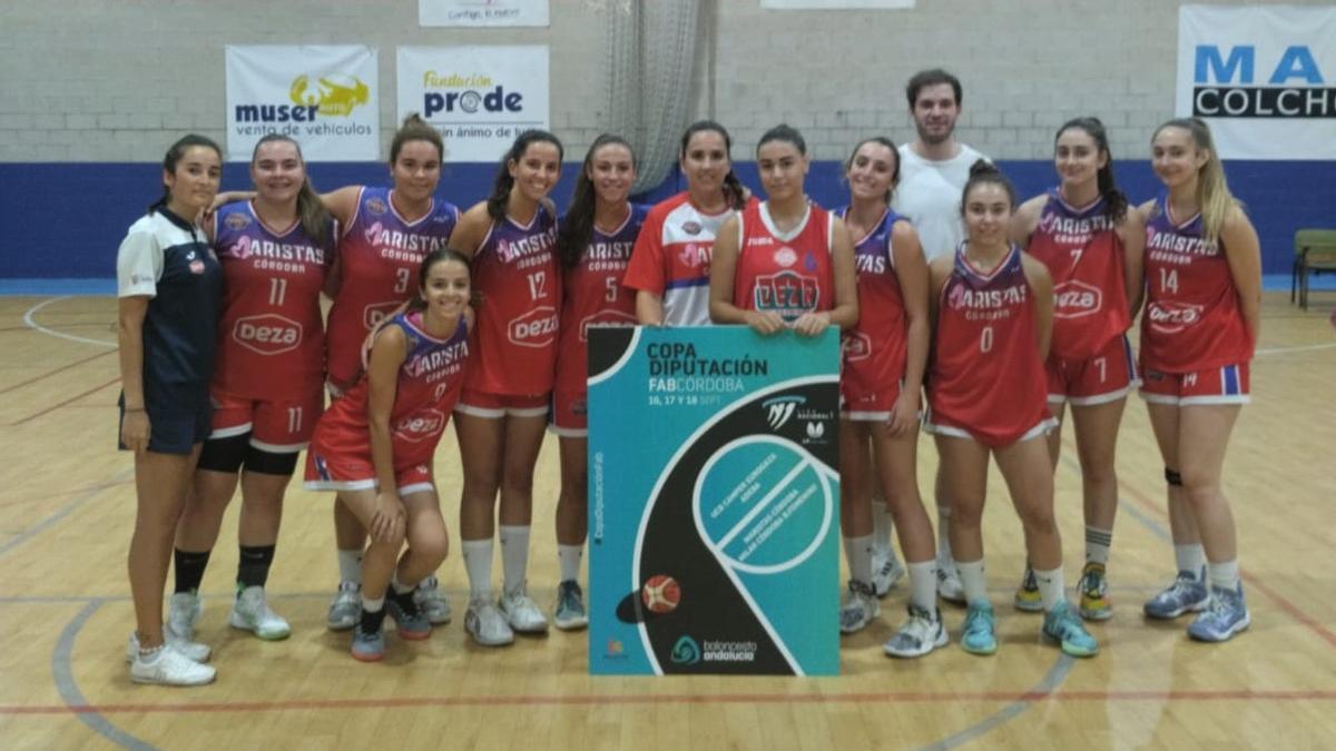 El equipo del Maristas femenino que venció al UCB Córdoba.