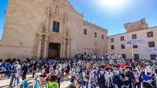 Más de 3.000 alumnos acuden a la Peregrina escolar a la Santa Faz