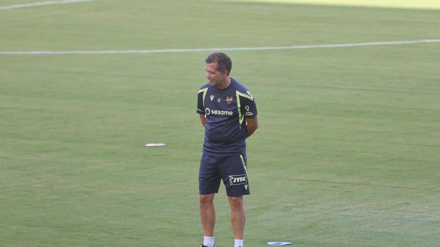 Luís Castro: "El mercado del Levante UD ha sido muy muy bueno"
