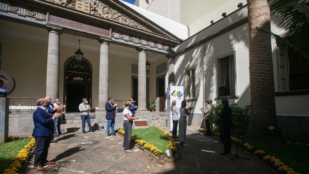 Presentación de la imagen del 40 aniversario.