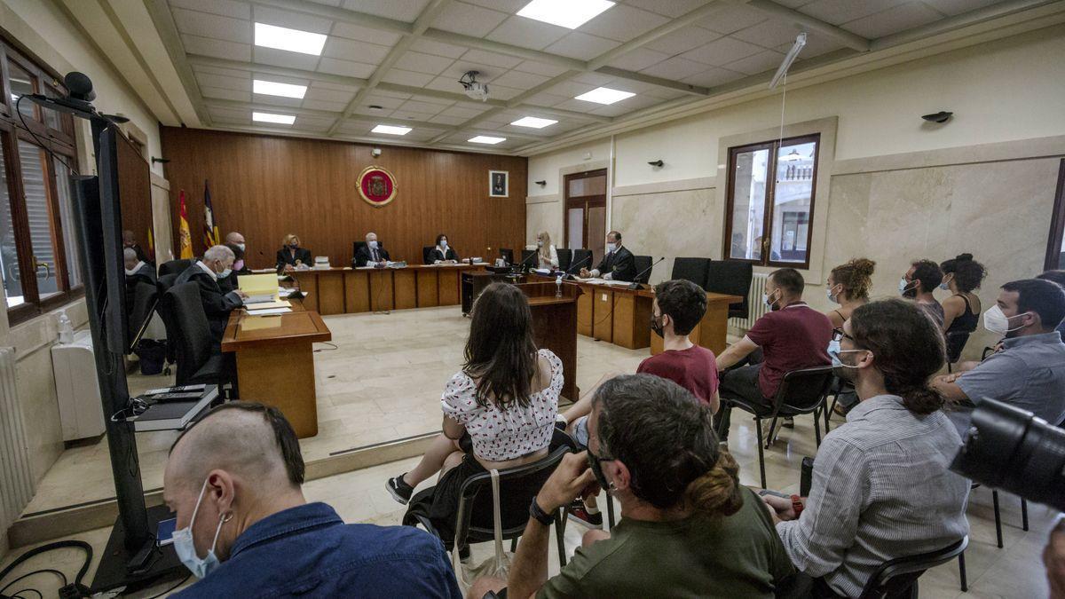 Juicio por el &#039;caso confeti&#039; en la Audiencia de Palma.