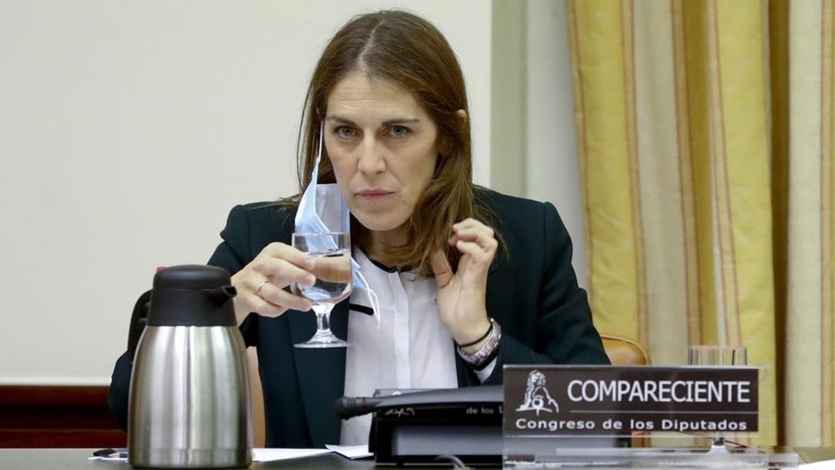 Paula Conthe, presidenta del FROB, en el Congreso