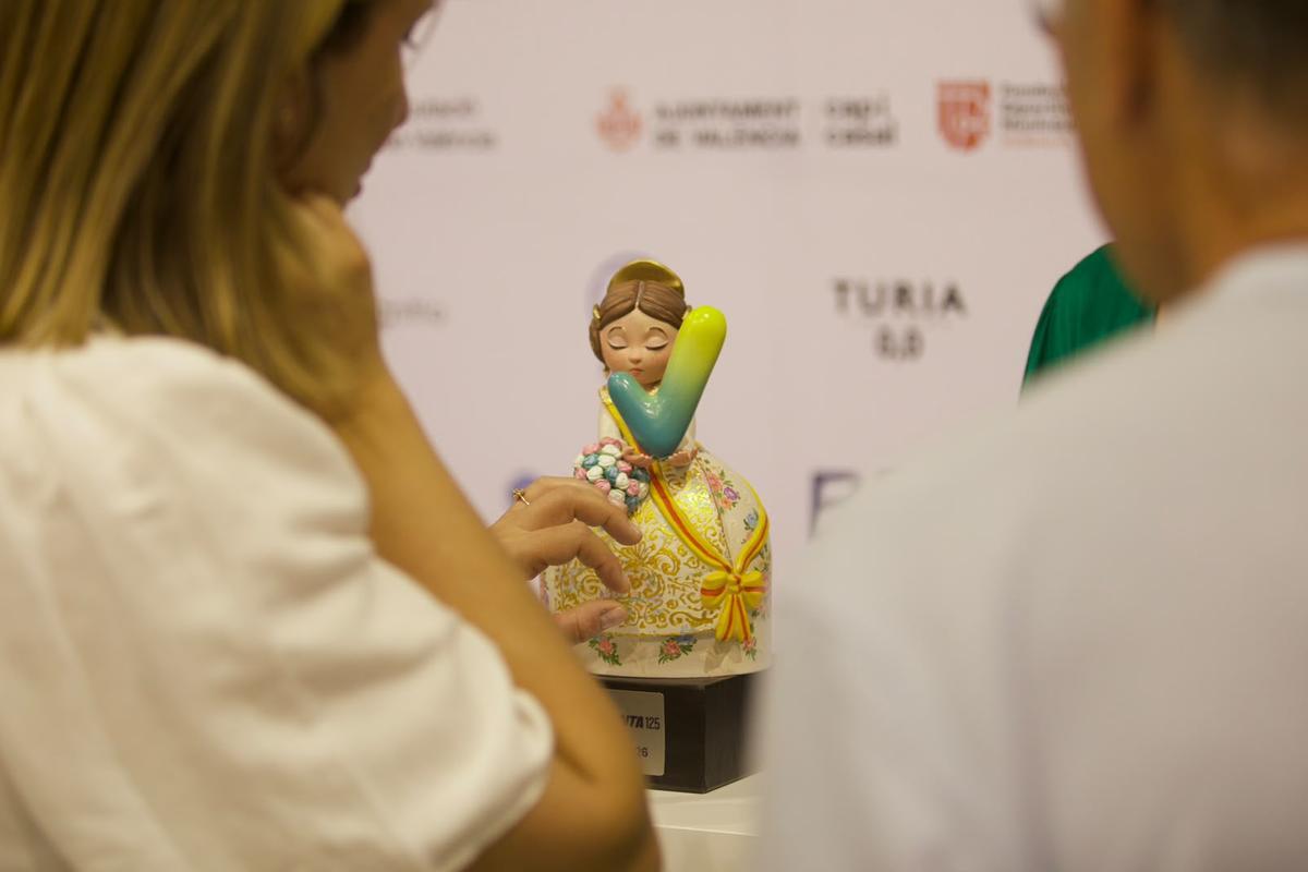 El trofeo de la undécima edición.