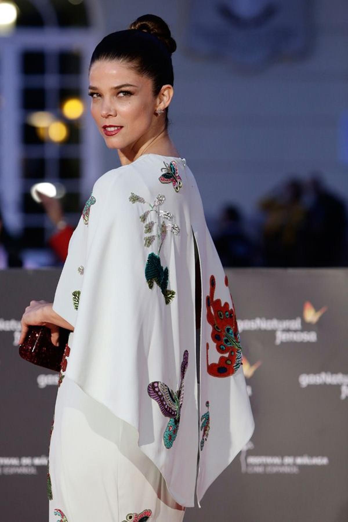 Detalle del vestido de Juana Acosta en el Festival de Cine de Málaga 2016