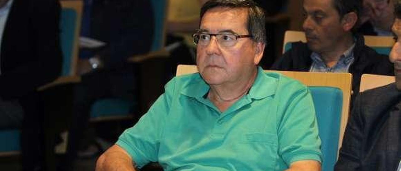 Luis Milia, alcalde de Carballeda de Avia. // Iñaki Osorio
