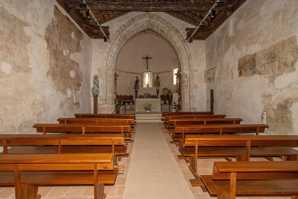 Interior de la iglesia de Santo Domingo de Silos, en Prádena del Rincón.