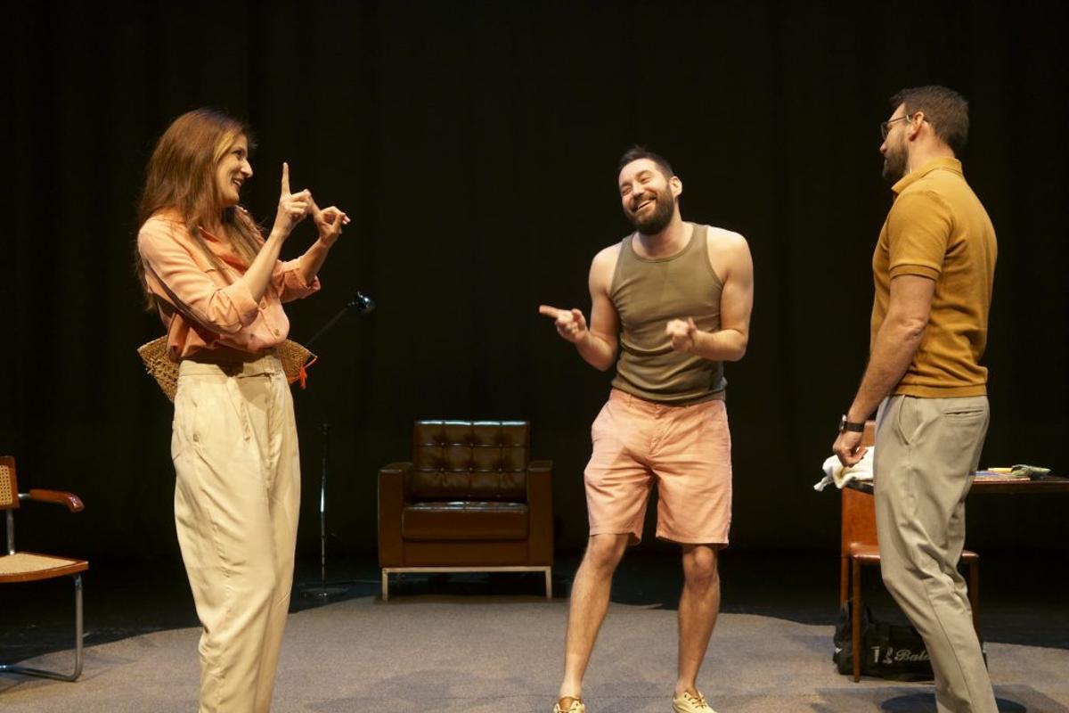 Escena de 'Threesome' en la Sala Off.