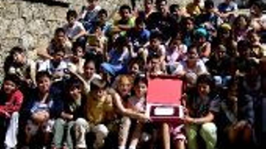 La campaña escolar antitabaco premia al colegio de Valverde