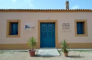 Docentes de Mallorca sin casa en Formentera: «Un profesor no puede vivir  en una casa de colonias»