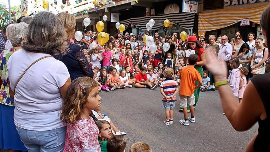 El público abarrota las actividades de la céntrica feria de San Miguel