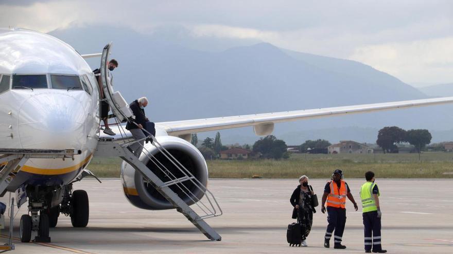 Aeroport de Girona: creixen les operacions però disminueixen els passatgers