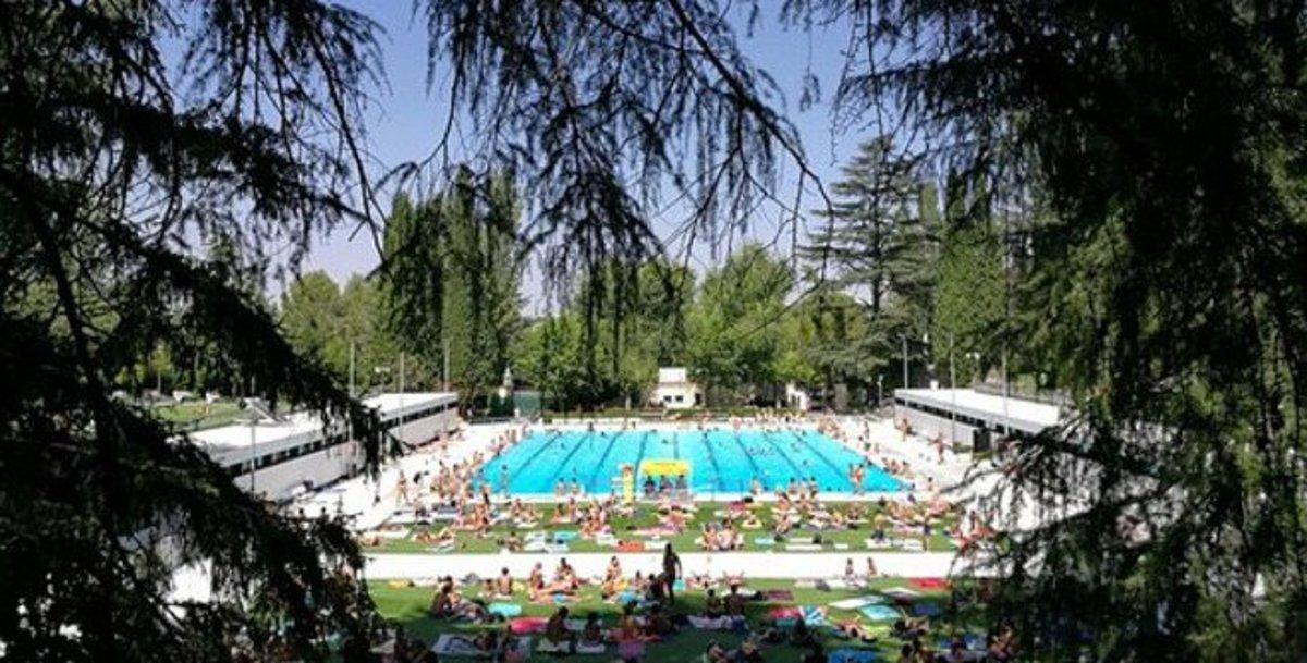 vista-de-la-piscina-principal