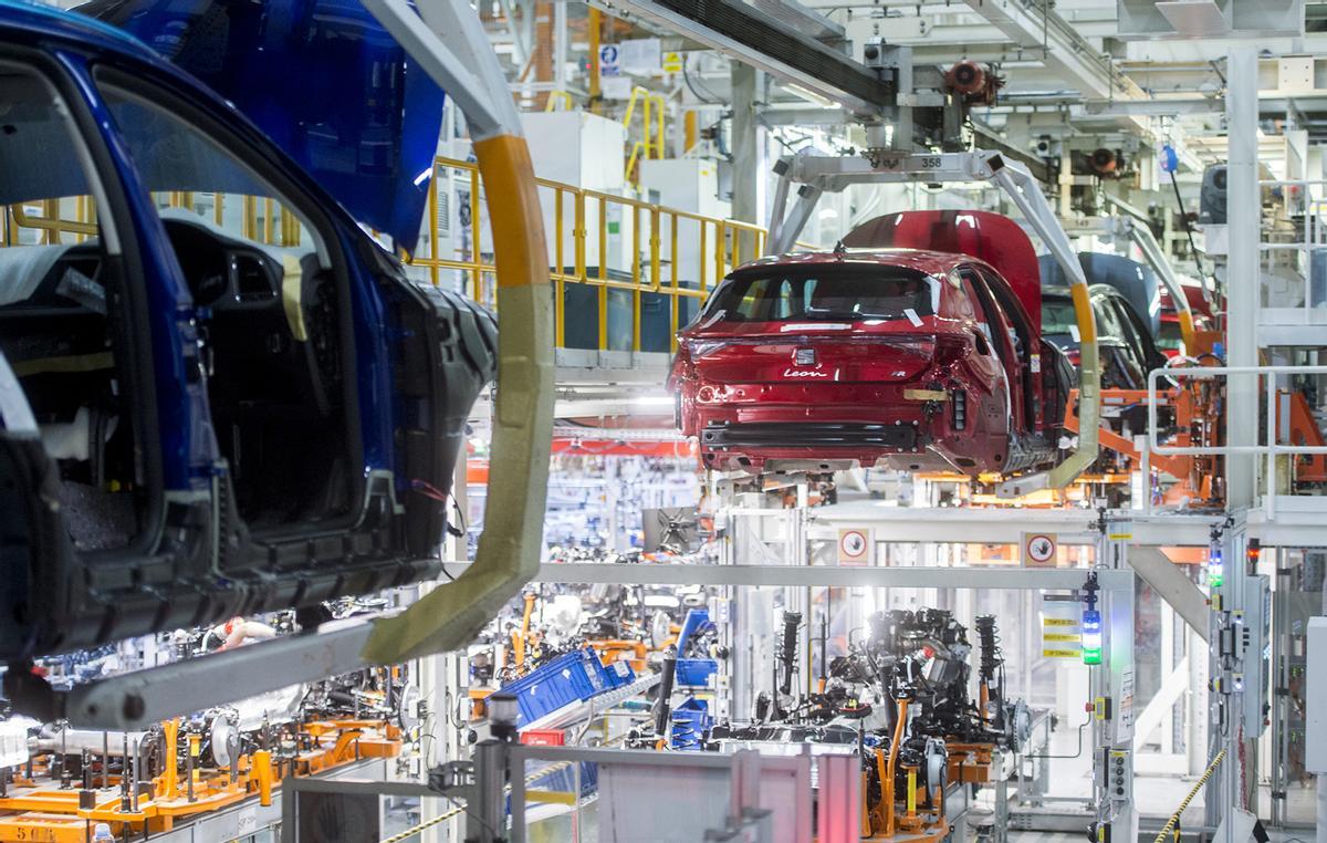 Línea de la producción del Seat León en Martorell.