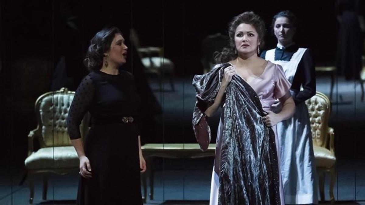 Anna Nebretko en el montaje de 'Il trovatore' de La Fura en París.