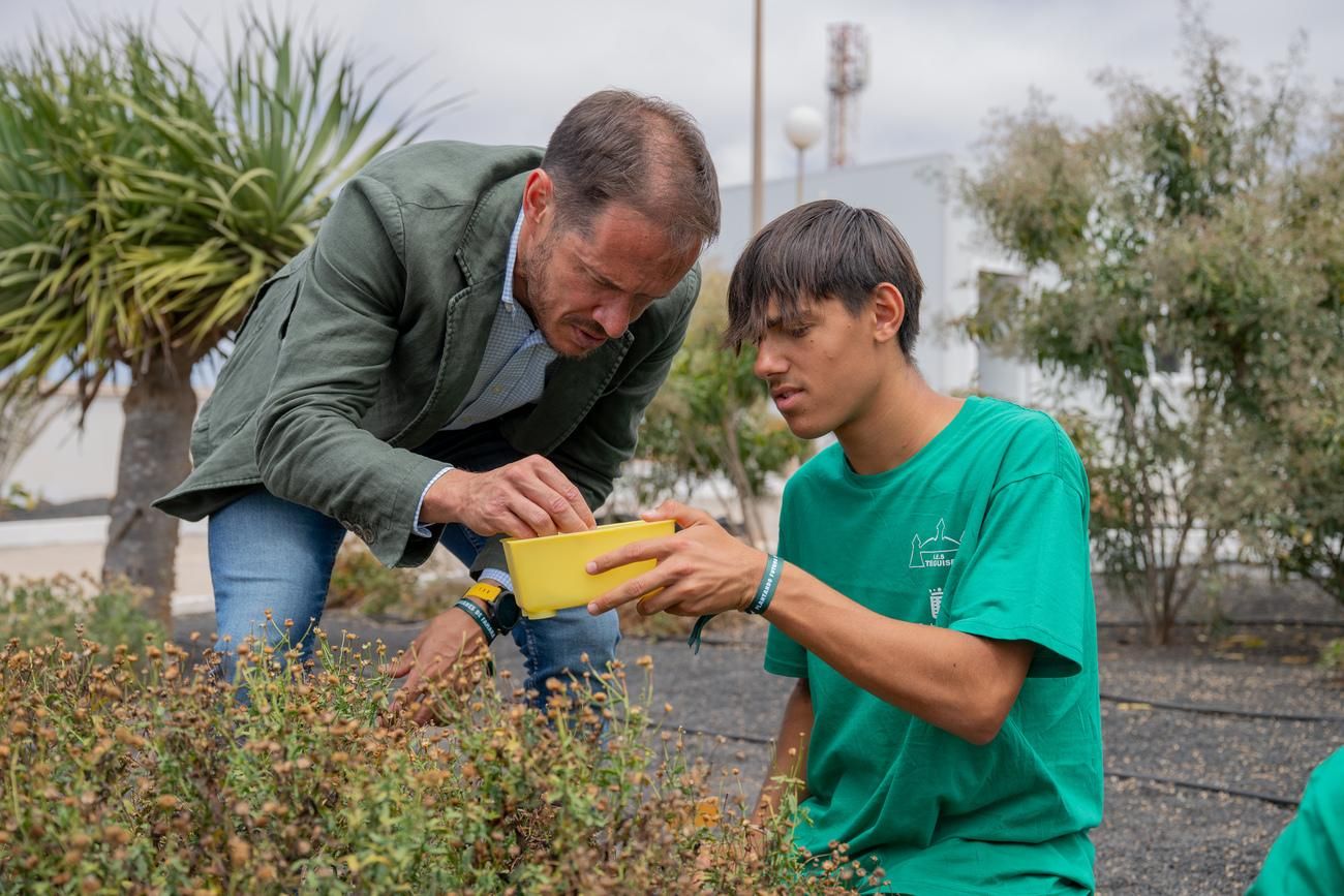 Transición Ecológica premia a los 'Guardianes de Famara' por la restauración ecológica