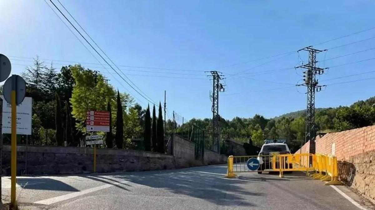 Desalojo de la urbanización de la Llacuna de Villalonga durante el incendio de 2022, en imagen de archivo.
