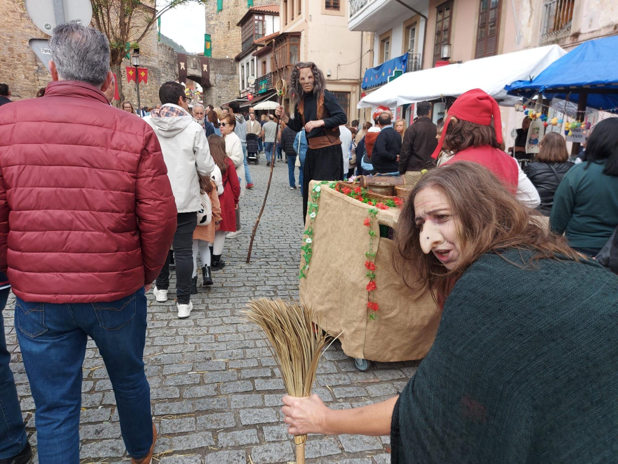 En imágenes: Domingo de lleno en la Feria Medieval de Salas