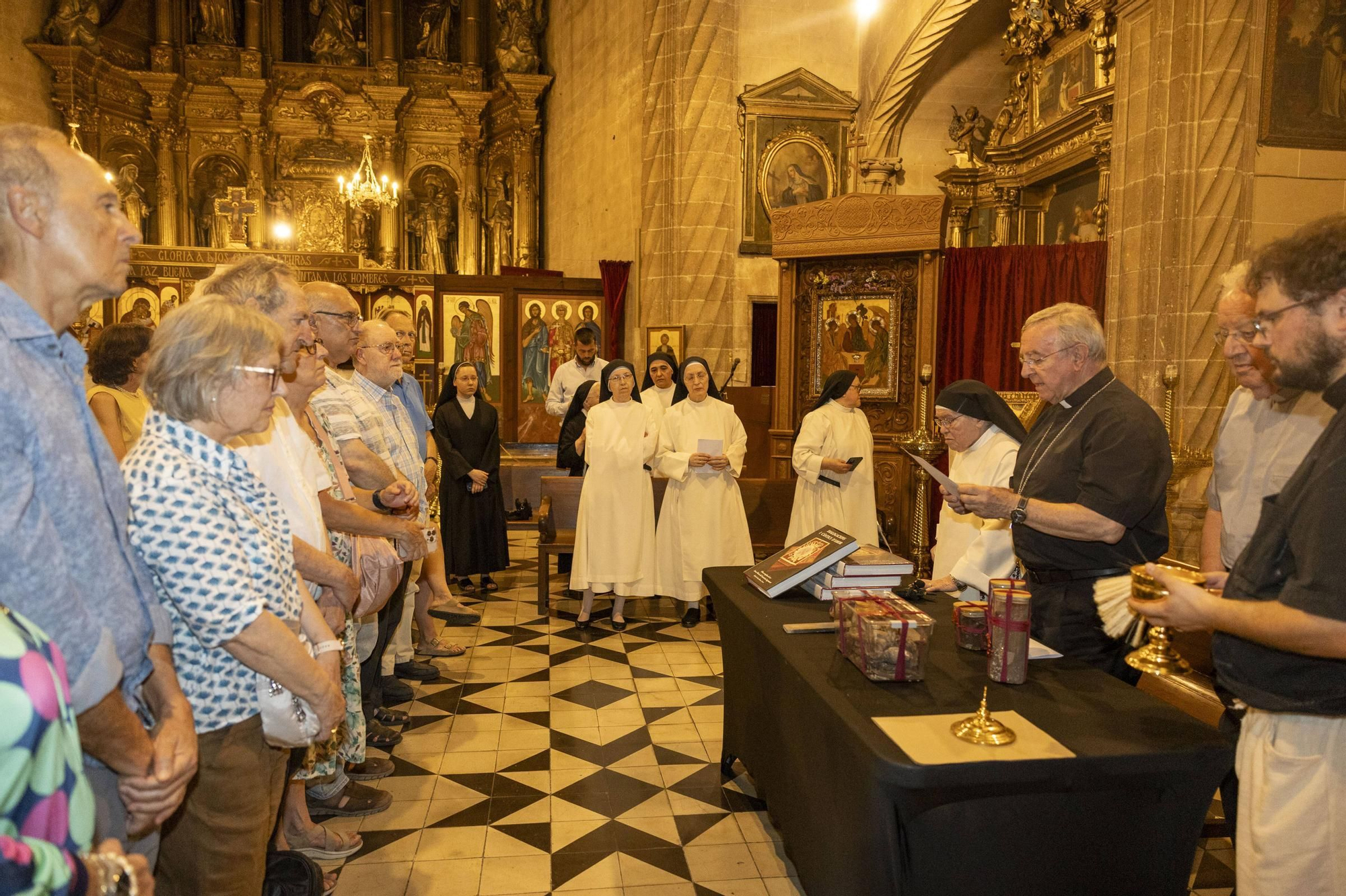 Trasladan los restos de sor Anna Maria del Santísimo Sacramento a la iglesia de Santa Catalina de Siena en Palma