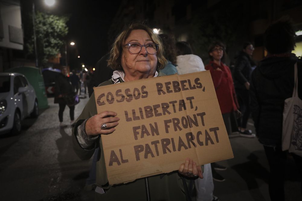 Sagunt grita contra la violencia machista el 25N