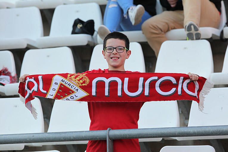 El Real Murcia cae ante el UCAM Murcia en casa