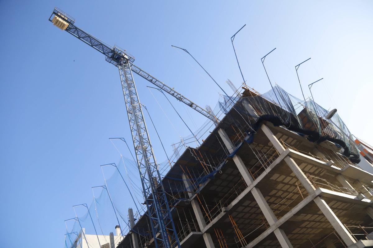 Imagen de archivo de construcción de vivienda nueva en Córdoba capital.