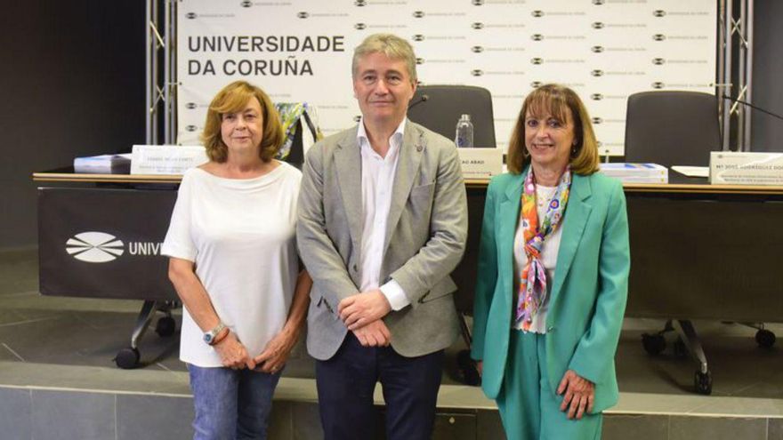 Presentación de la publicación en la UDC. | | CASTELEIRO/ROLLER AGENCIA