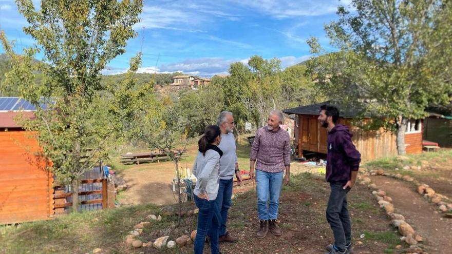 El cierre de la escuela de Caneto llega hasta el Justicia de Aragón