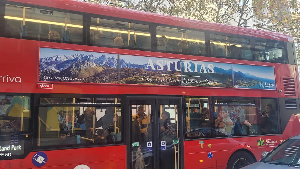 Radiografía del aeropuerto de Asturias: el mejor momento de su historia por los vuelos nacionales, mientras Londres está en el aire