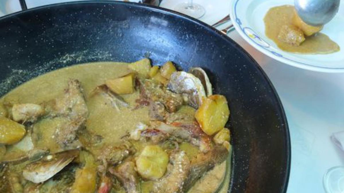 El restaurante La Peña trae a bordo de «Menjars de la Terra» el sabor a mar de su «caldero campellero»