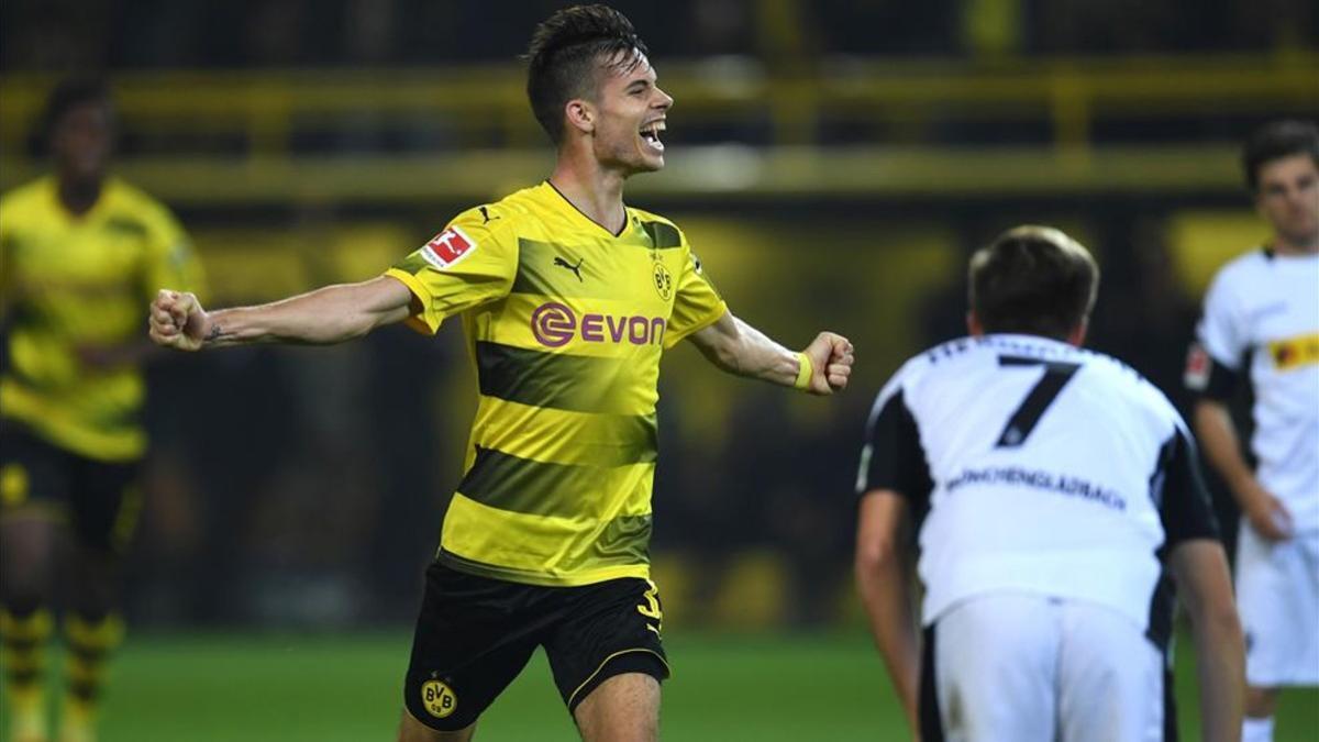 Julian Weigl se ha convertido en una pieza importante para el Borussia de Dortmund