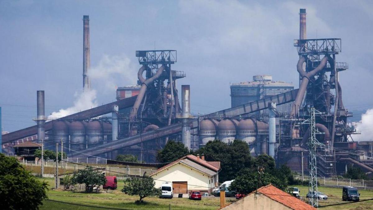 Cabecera siderúrgica de ArcelorMittal en Veriña (Gijón).