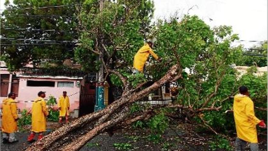La tempesta tropical &quot;Erika&quot; causa 27 morts al Carib