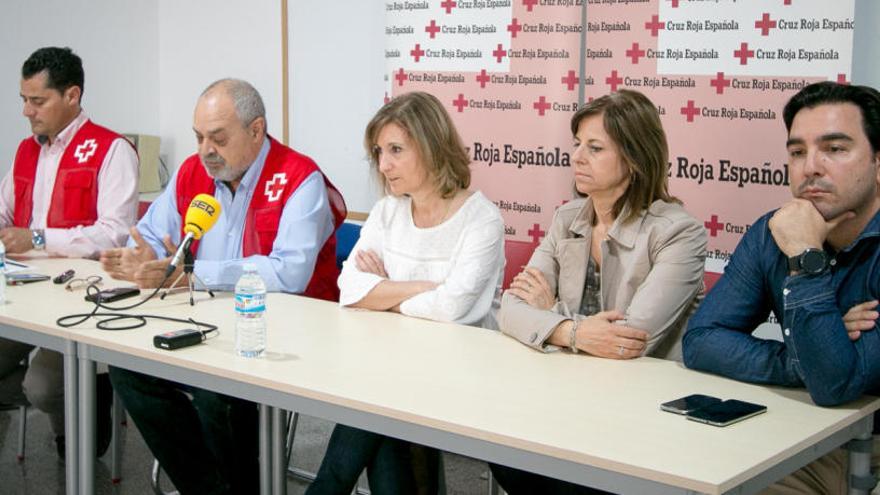 Imagen de la rueda de prensa de la presentación del proyecto en la sede de Cruz Roja Alcoy.