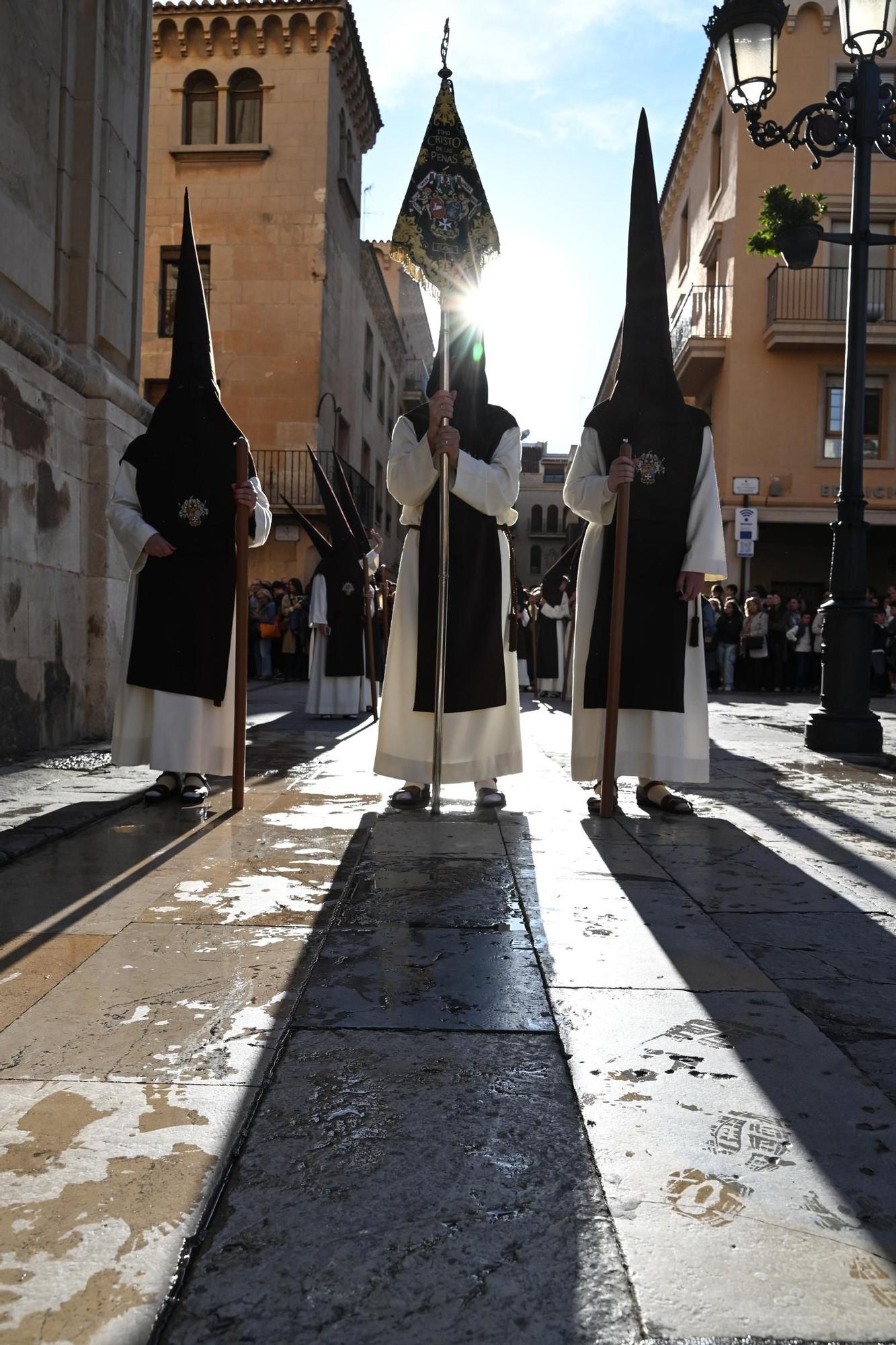 Las mejores imágenes del Martes Santo en Elche