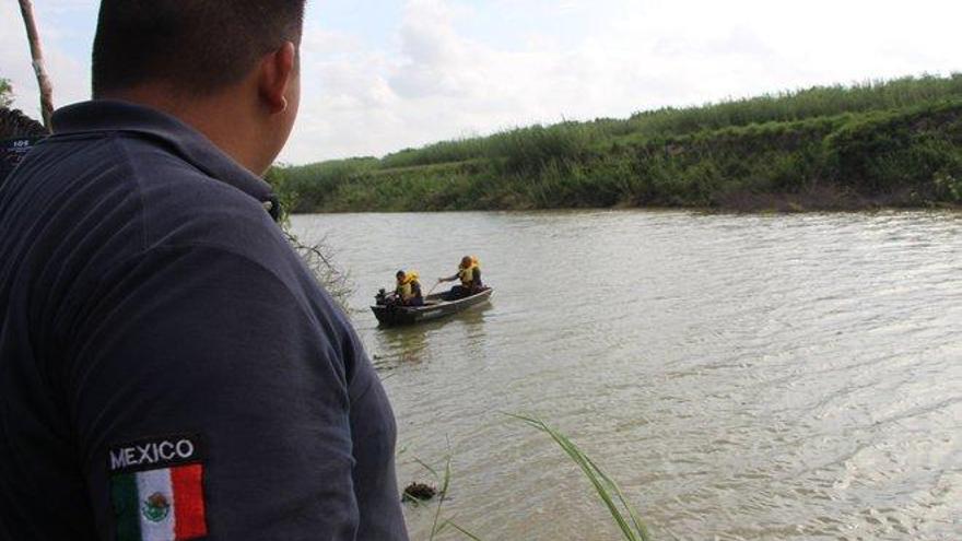 Mueren un hombre y su hija al intentar cruzar el río Bravo en la frontera de México con los EEUU