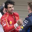 Carlos Sainz está a la espera de lo que decida Max Verstappen para anunciar su futuro