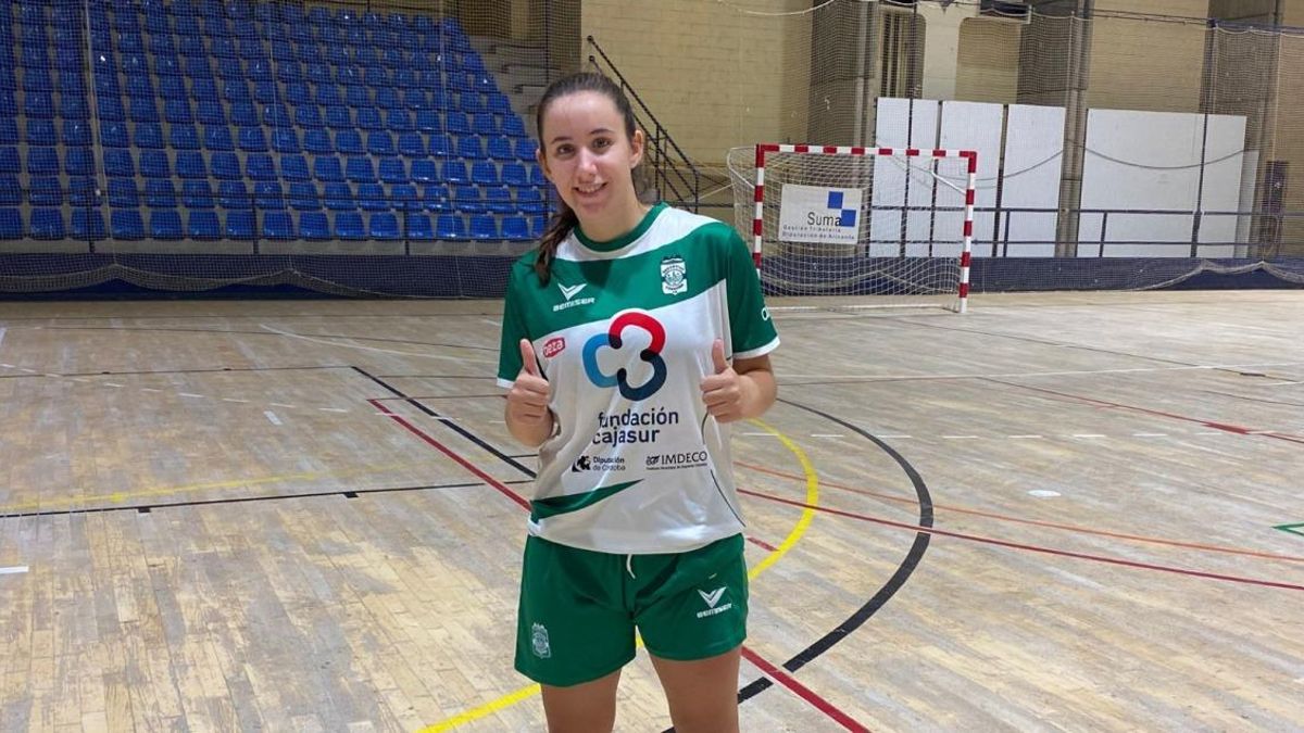 María Calañas, antes de un encuentro.