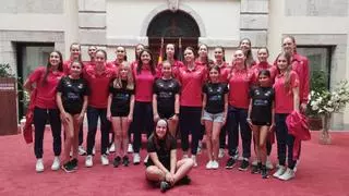 La selección española femenina sub16 de voleibol prepara en Llanes el Campeonato de Europa