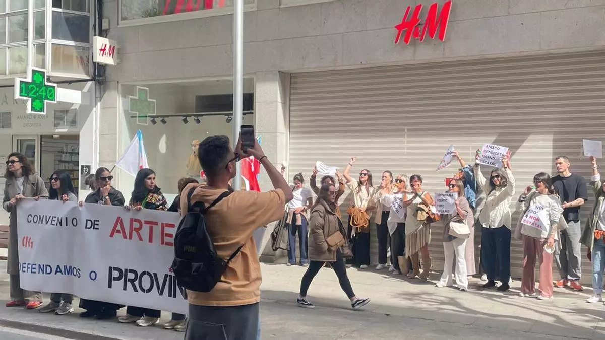 Más de 35.000 trabajadores del textil y del calzado convocados a una jornada de huelga para defender sus derechos