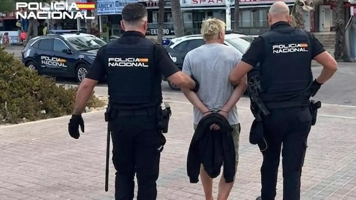 Die Nationalpolizei nahm den Deutschen fest.