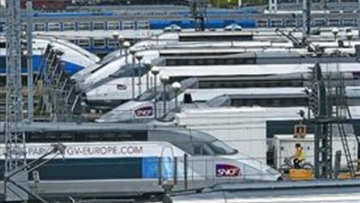 Trenes del TGV en la estación parisina de Lyón.