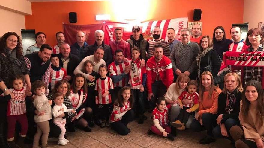 La peña Guardianes del Templo celebra su primer aniversario