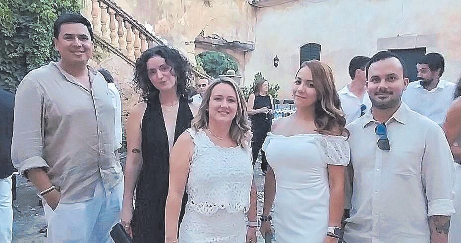Johan Gmez,Bibi Muffels,Tatianna Echeverry,Claudia Valderrama y Juan Abella.jpg