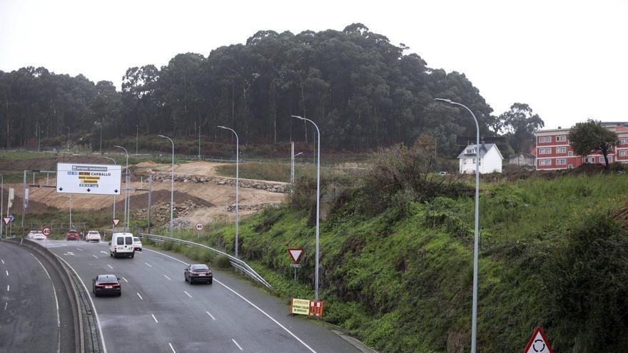 Obras de urbanización en la zona en la que posiblemente se ubicará el Lidl. |  Iago López