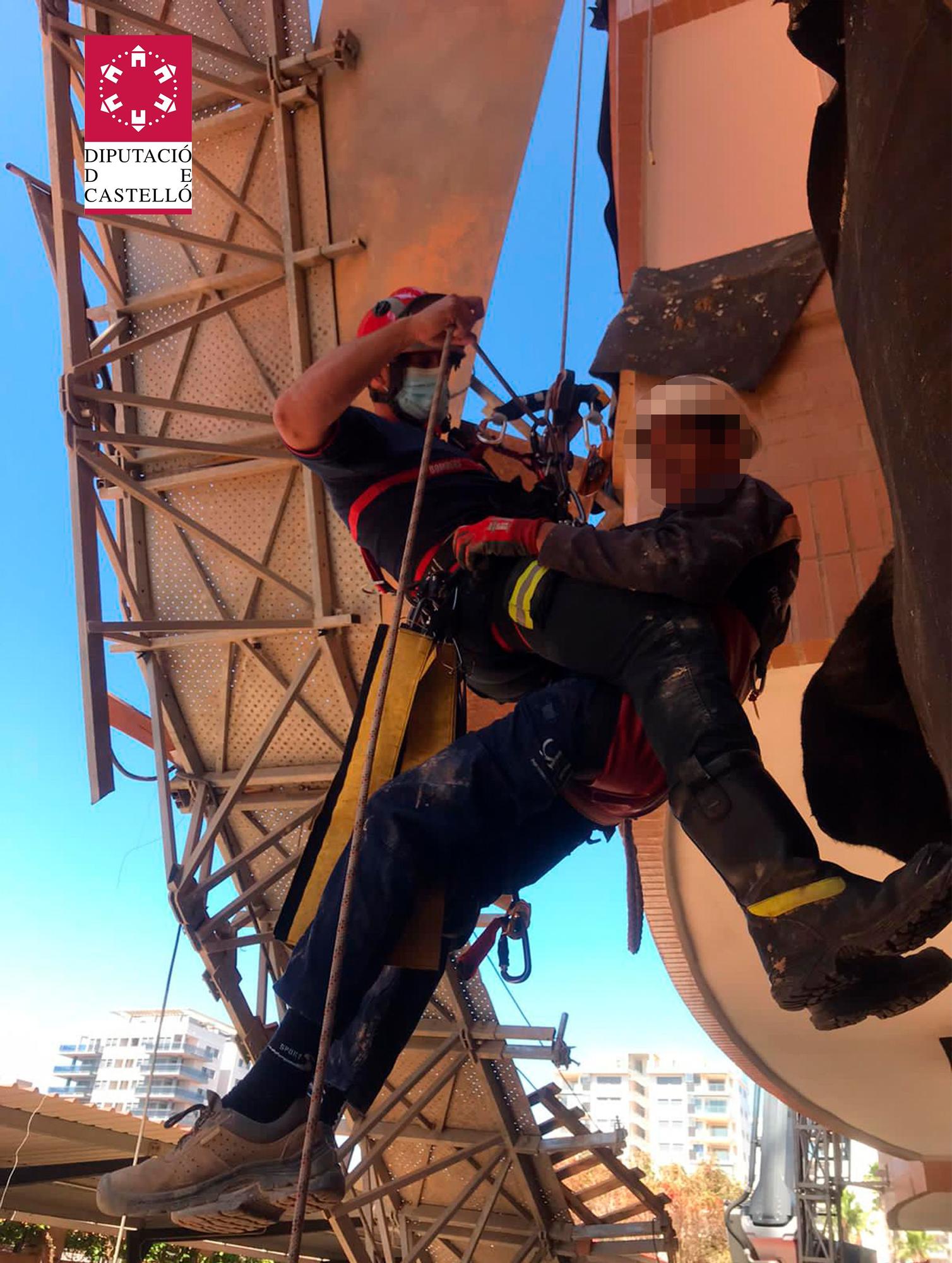 Varios operarios heridos tras derrumbarse un andamio en Orpesa